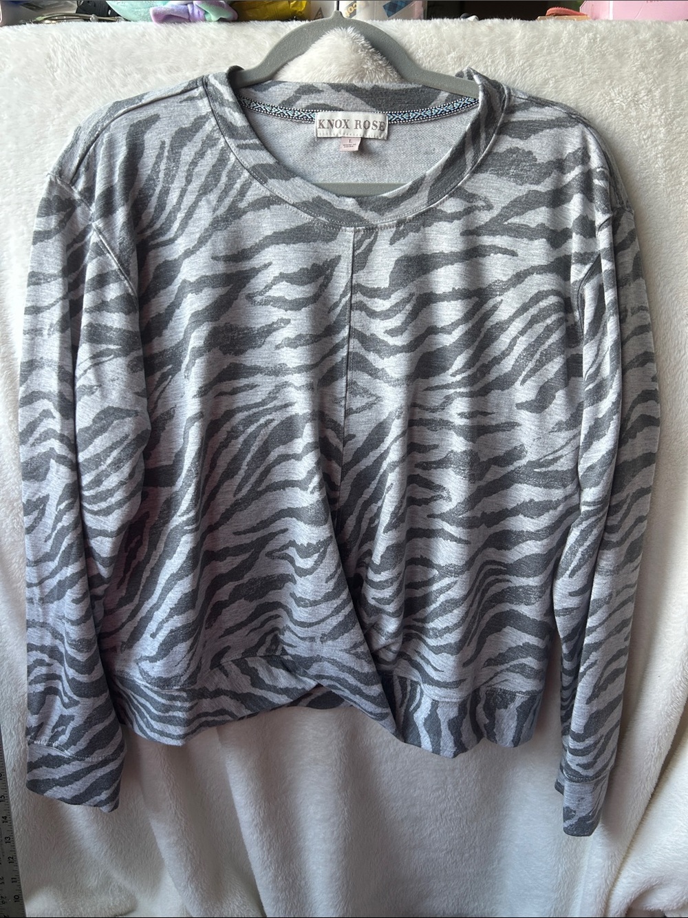 Knox Rose Gray Zebra-Print Crewneck Sweater large